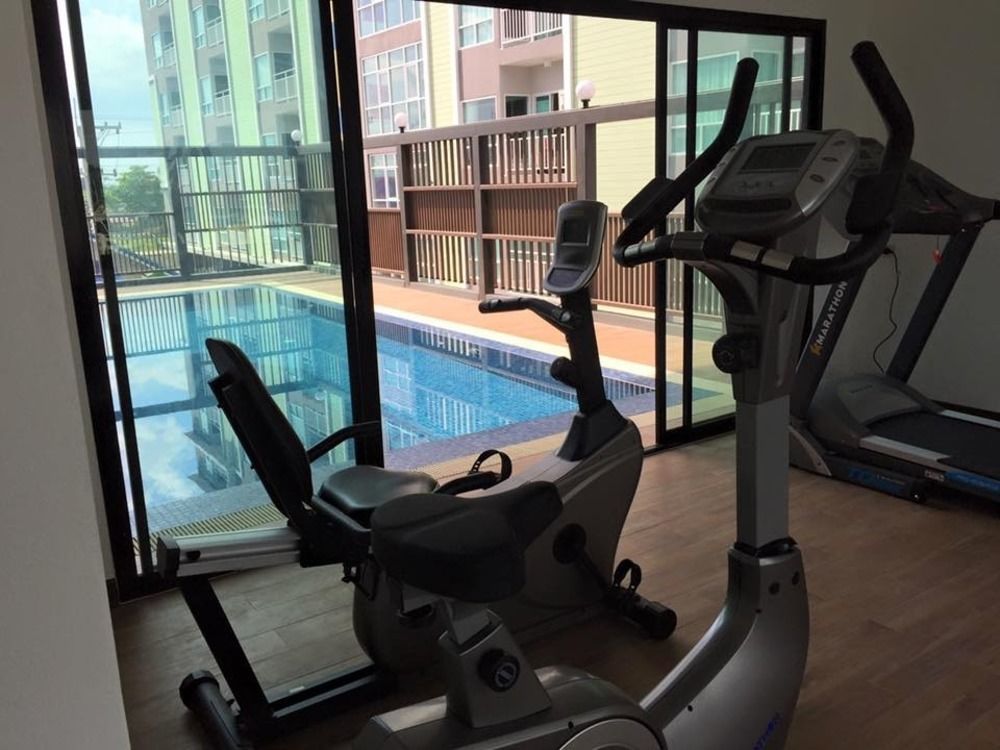 Modernbright Laemchabang Aparthotel Bang Lamung Exterior foto