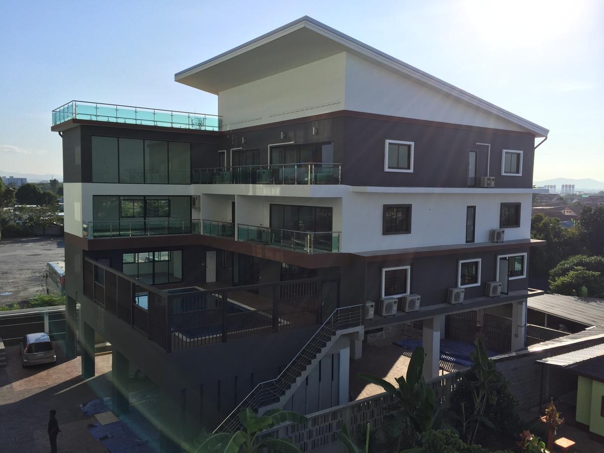 Modernbright Laemchabang Aparthotel Bang Lamung Exterior foto